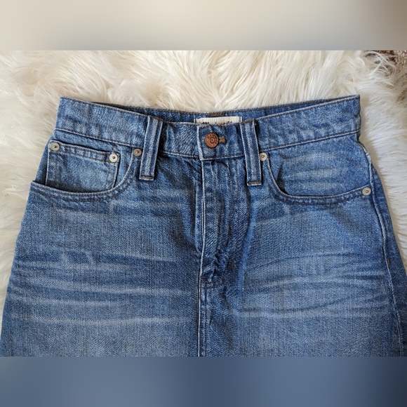 Madewell Jean Skirt Raw Hem - Picture 3 of 5